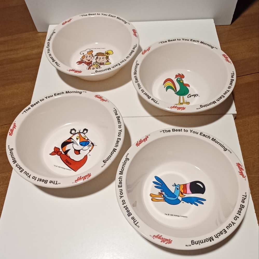 EUC Vintage Set of 4 Plastic Kellogg's Cereal Bowls by Nevins International
